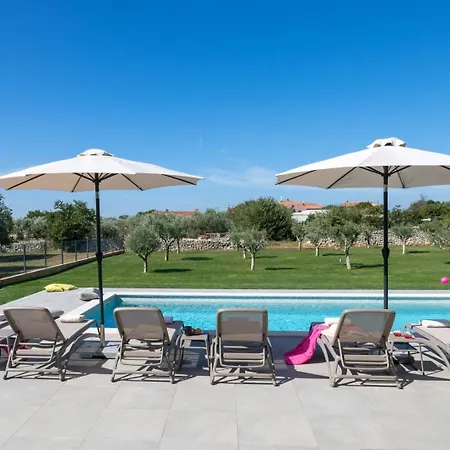 Villa Arestea *