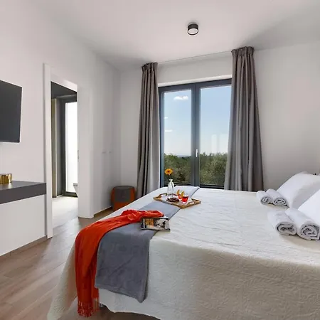 Arestea * فودنيان