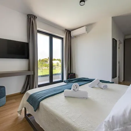 Arestea فودنيان